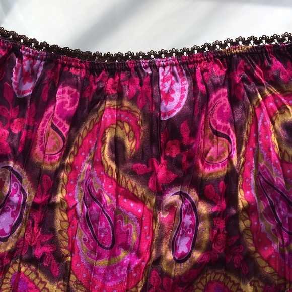 Fuschia flowy skirt - Picture 4 of 6